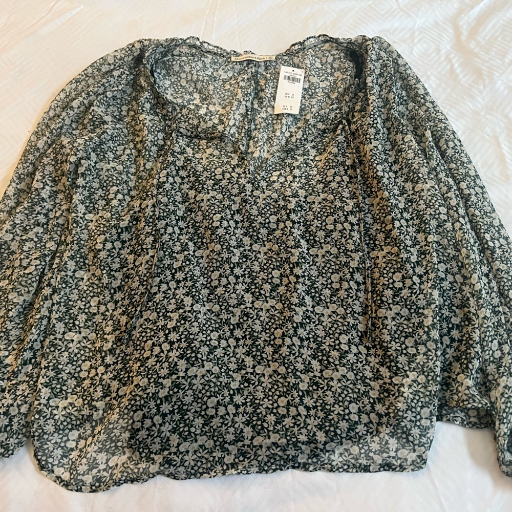 Abercrombie & Fitch Green Floral Blouse